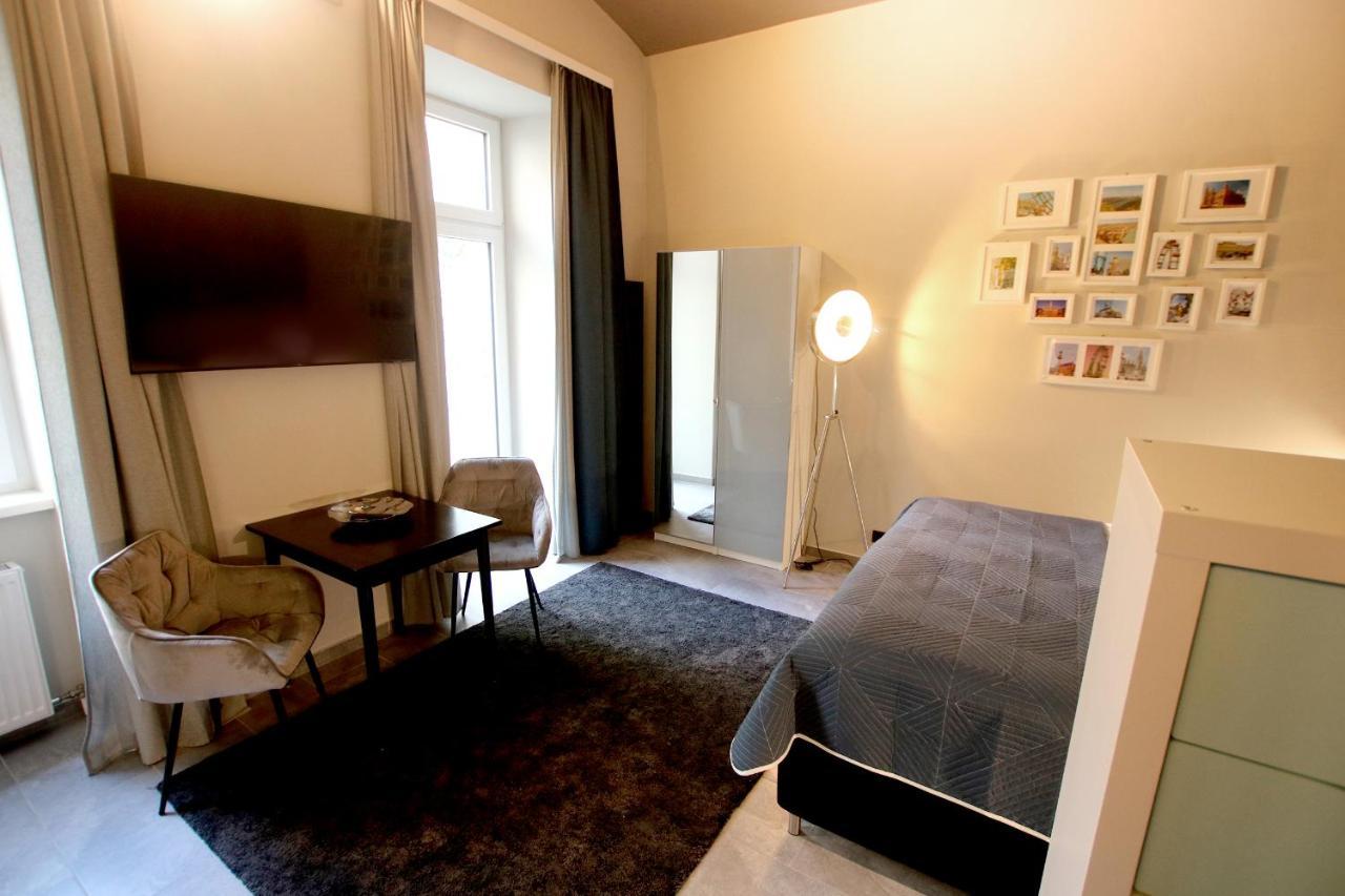 Street Living Hotel - Apartments Wien Exteriör bild